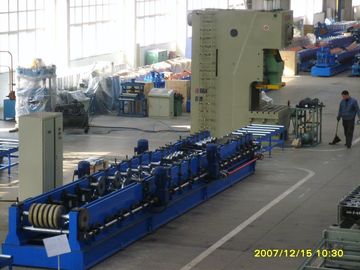 Стальной крен дверной рамы 45# формируя машину с 13-15 роликами